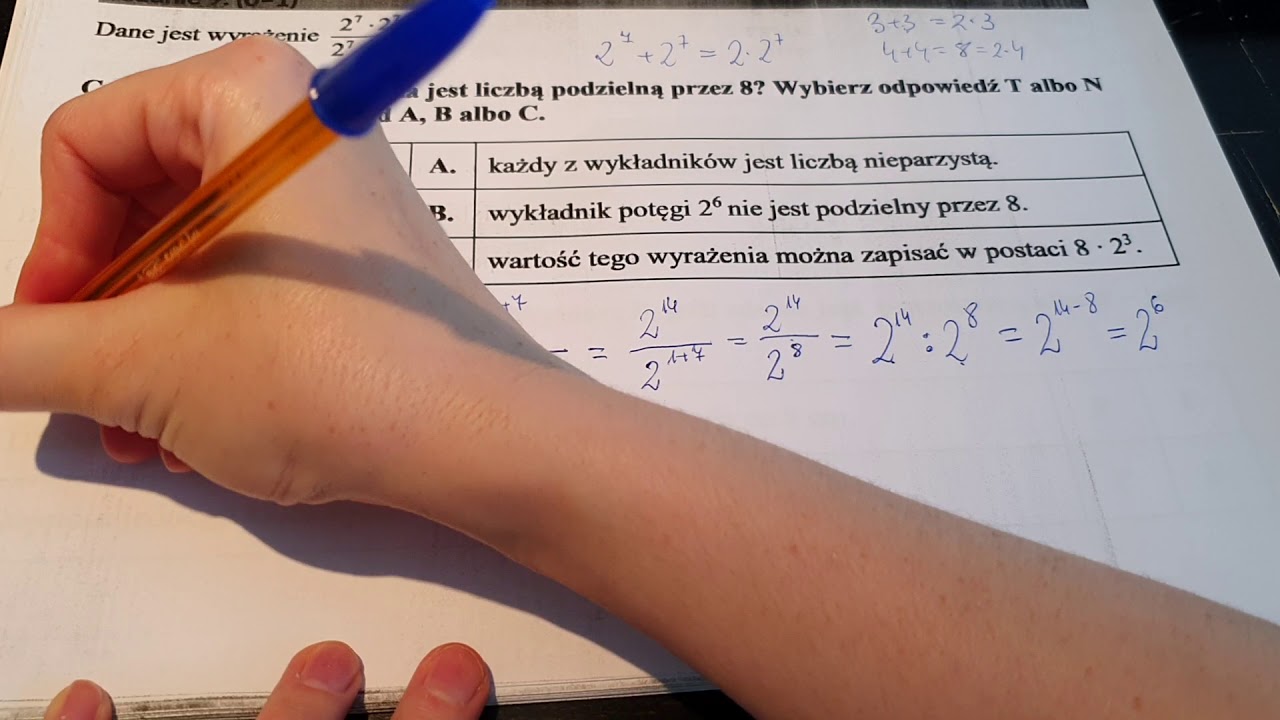 Dane jest wyrażenie (2^7⋅2^7)/(2^7+2^7). - YouTube