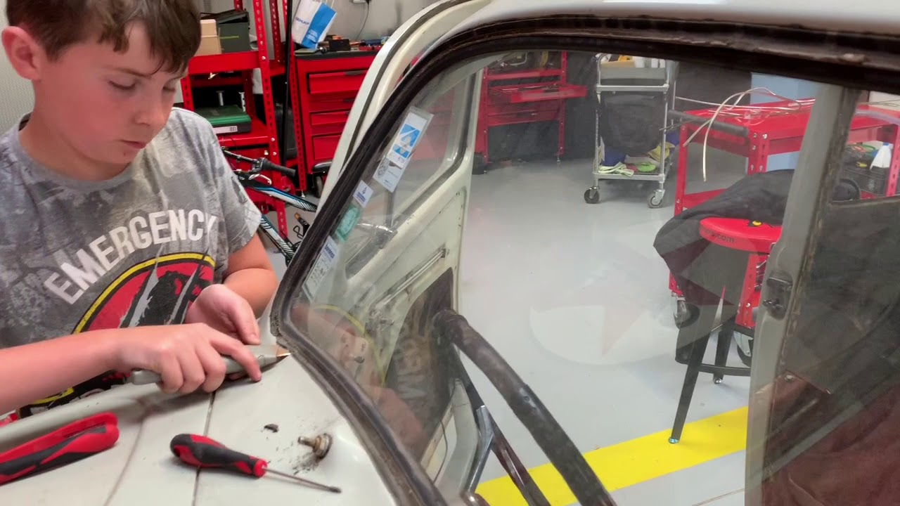 1960s Volkswagen Beetle Headliner Removal, father and son build