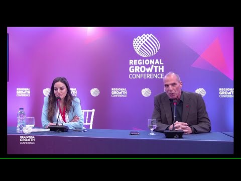 Χυδαία προσπάθεια φίμωσης του Γιάνη Βαρουφάκη σε συνέδριο στο οποίο είχε προσκληθεί να μιλήσει