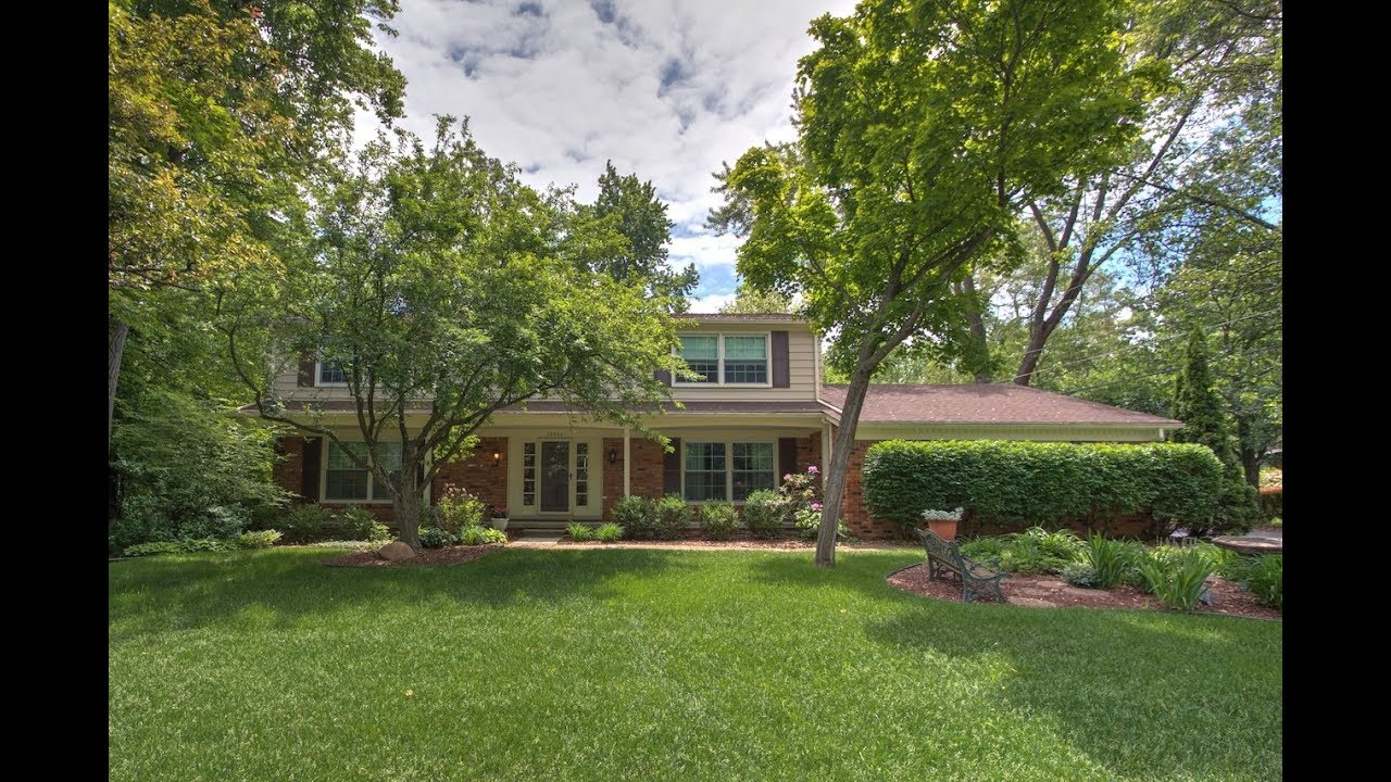 Ann Arbor Area Real Estate for Sale 25006 Castlereigh, MI 48336 http