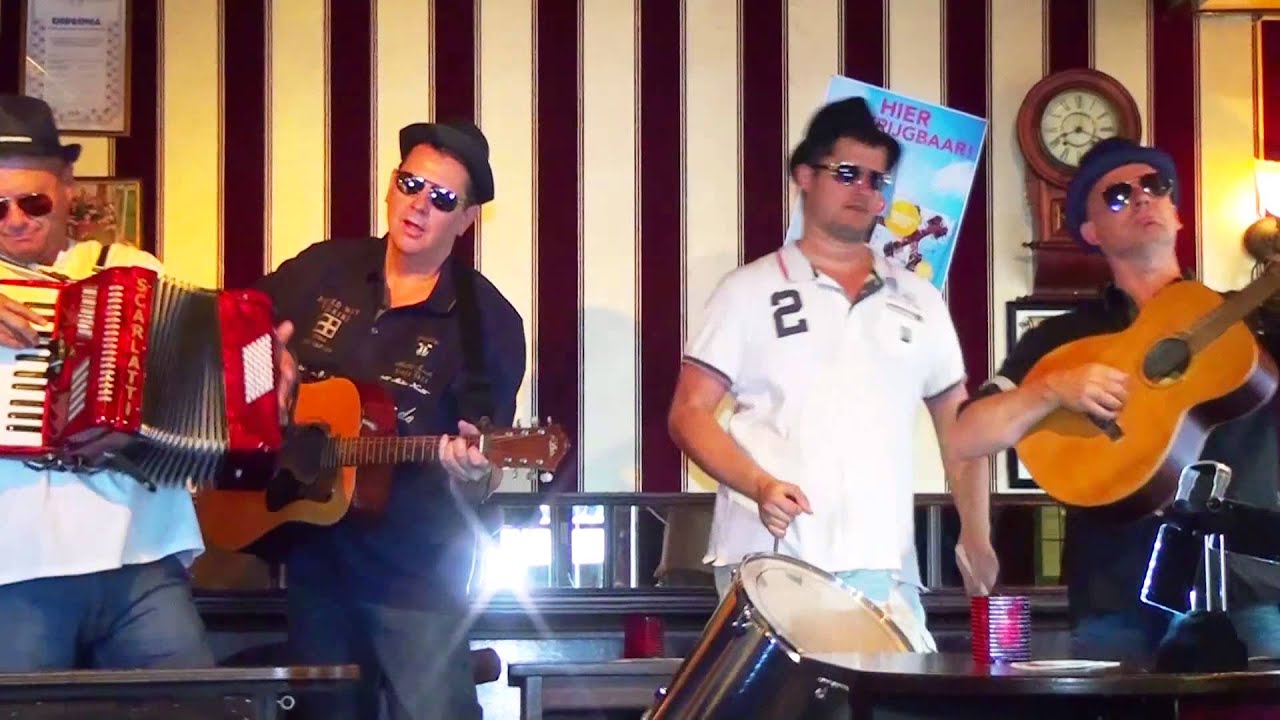 Hou Uit, Schei Op - De Lampen Heen En Weer (Kermis 2015) - YouTube