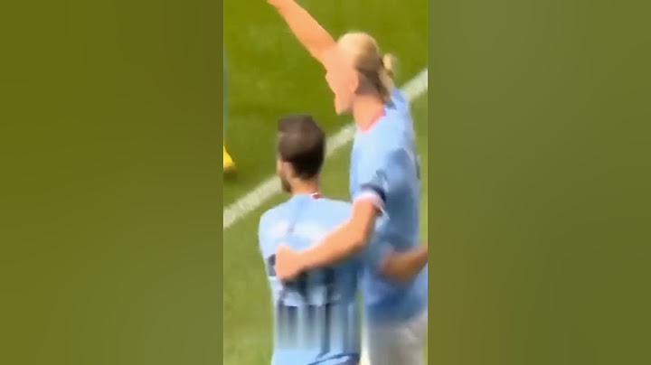 English striker Harry Kane is the best striker in Europe . #football #epl #subscribe #shorts