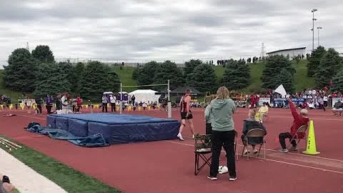 Watch now: Husker target Carter Nelson clears 6-10...