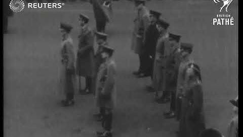 DEFENCE / ROYAL: Armistice Day Cenotaph service (1929)