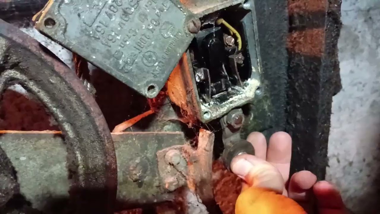 Лифт. Нет цепи безопасности..