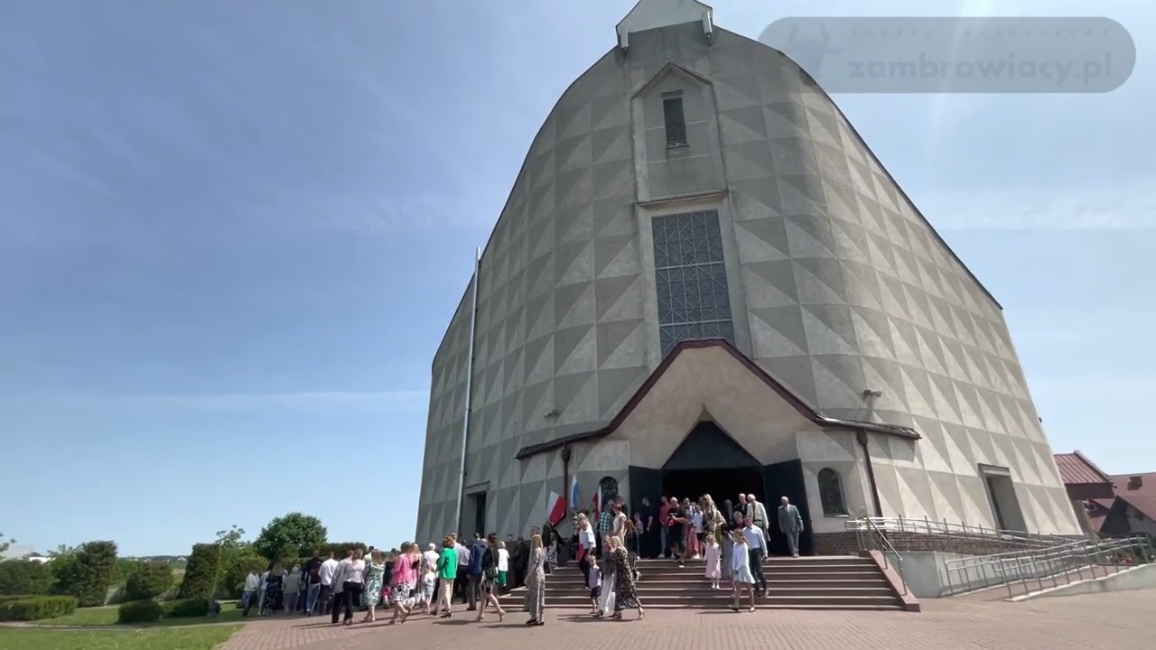 Procesja odpustowa w kościele pw. Ducha Świętego w Zambrowie