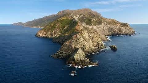 Smart and simple UI design of a website using Invision studio.