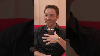 Ed Westwick tries to guess what’s *actually* British 🇬🇧  #edwestwick #gossipgirl #chuckbass #british