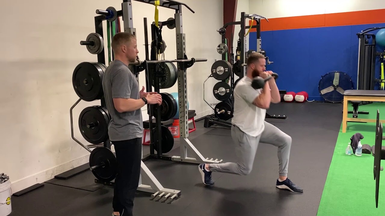 2 KB Front Racked Forward Lunge - YouTube
