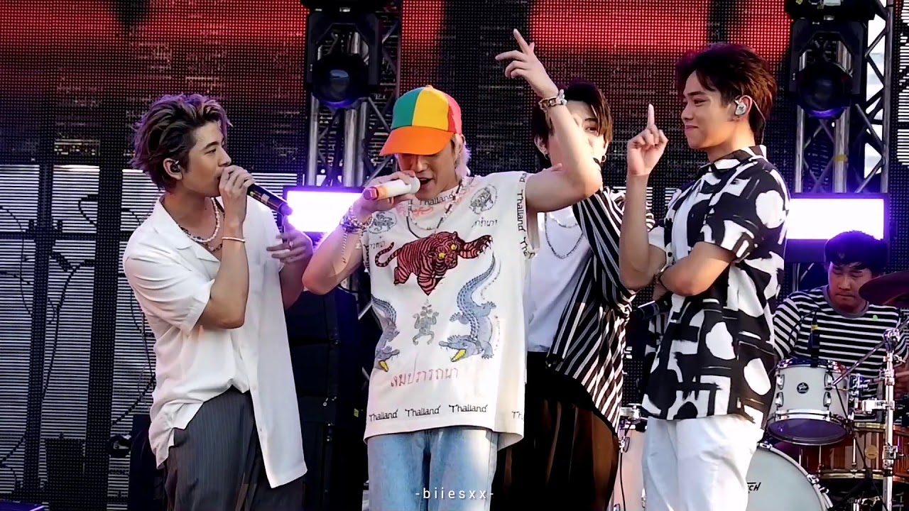 [XXFANCAM]​ 241020  TRINITY - IOU (Reggae​ ver.)​  #BlueWaveFestival2020​