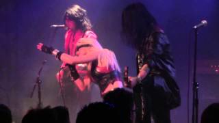 "Hessler" 2013-02-02 "Confessions" "live"