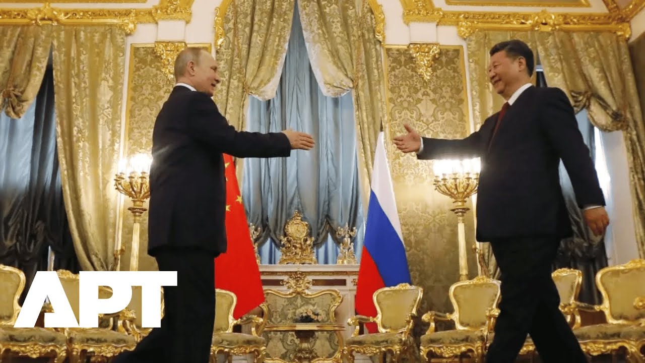 Kremlin Tour: Putin and Xi Jinping Chat Over Tea After Walking Historic Halls | APT