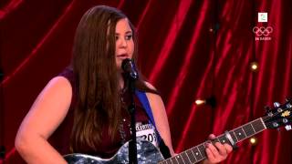 14 year old girl sings about bullying/Norway&#39;s Got Talent (Julie stokke)