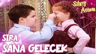 Cem, Çilekin Hakkından Geliyor🙊 Sihirli Annem