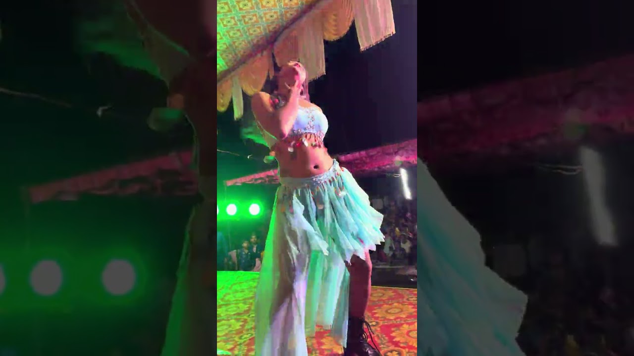 Kela k thum par hit bhojpuri orchestra dance song.
