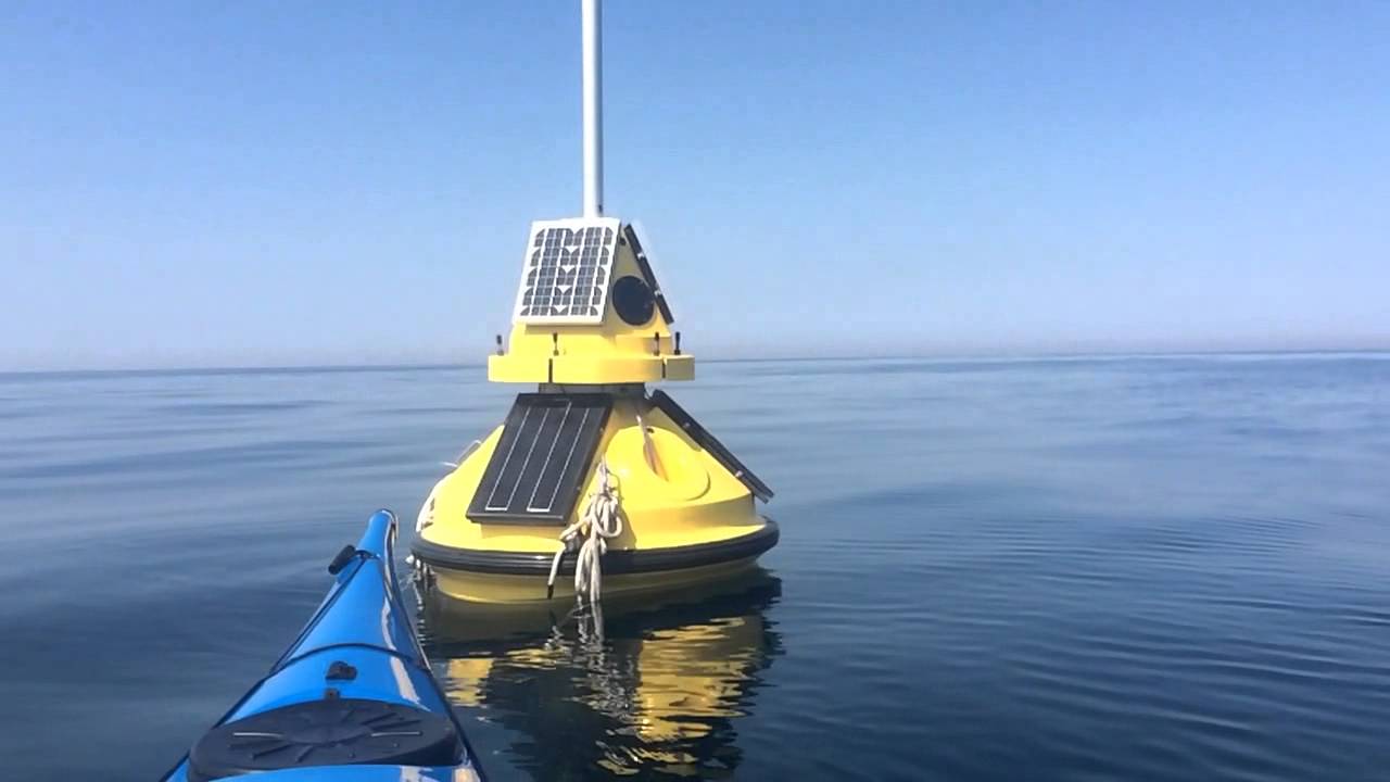 Port Sheldon Buoy 45029 - YouTube