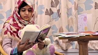 Malala Yousafzai receives 2013 Anna Politkovskaya Award