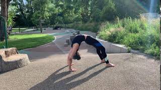 Bridge push-up (feet/legs apart)