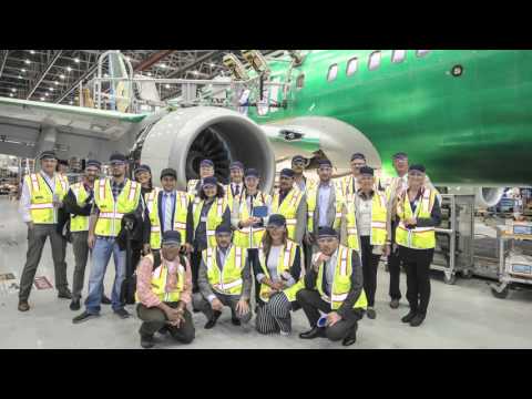 Video: Hoe ver is die Boeing-fabriek van Seattle af?