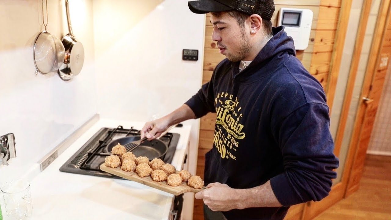 【カネキッチン】おいしくてヘルシー！鶏むねミートボールの作り方！