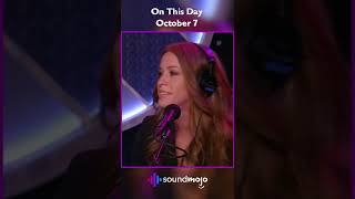 Download Lagu On This Day In Music October 7th, Alanis Morissette Was No.1 In the US With Jagged Little Pill MP3