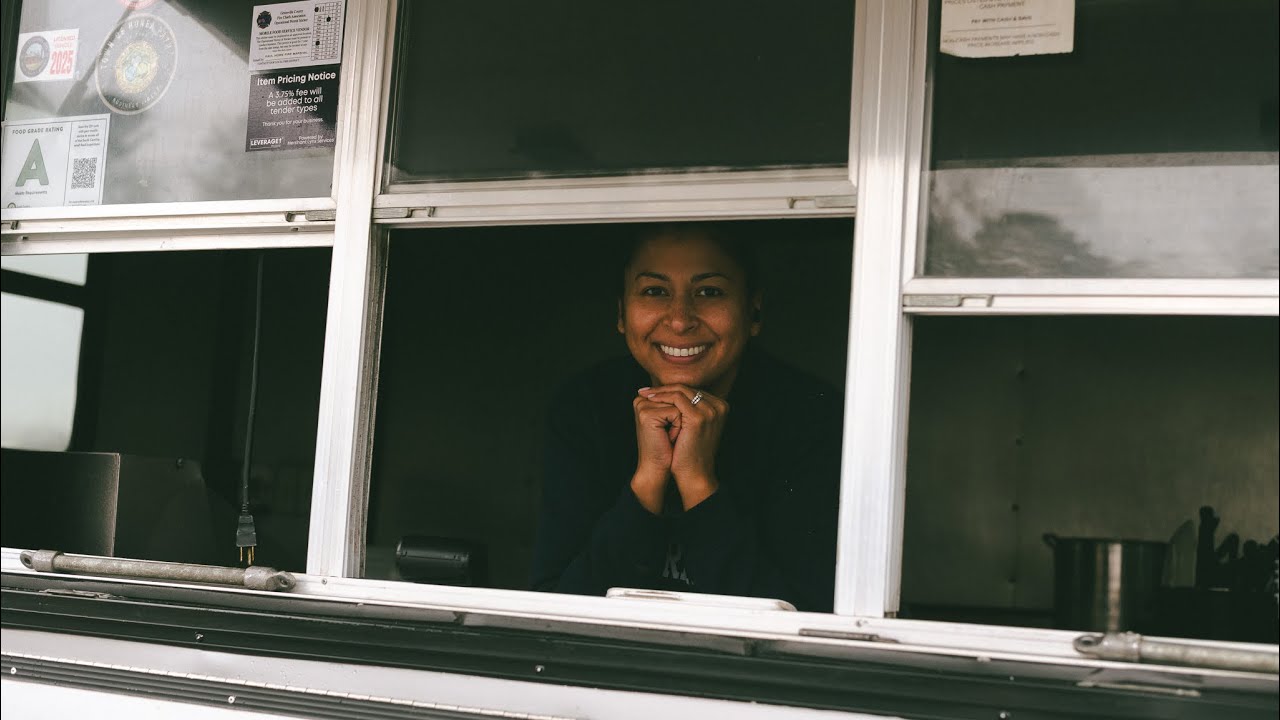 VLOG | Packing & Event Photography Shoots