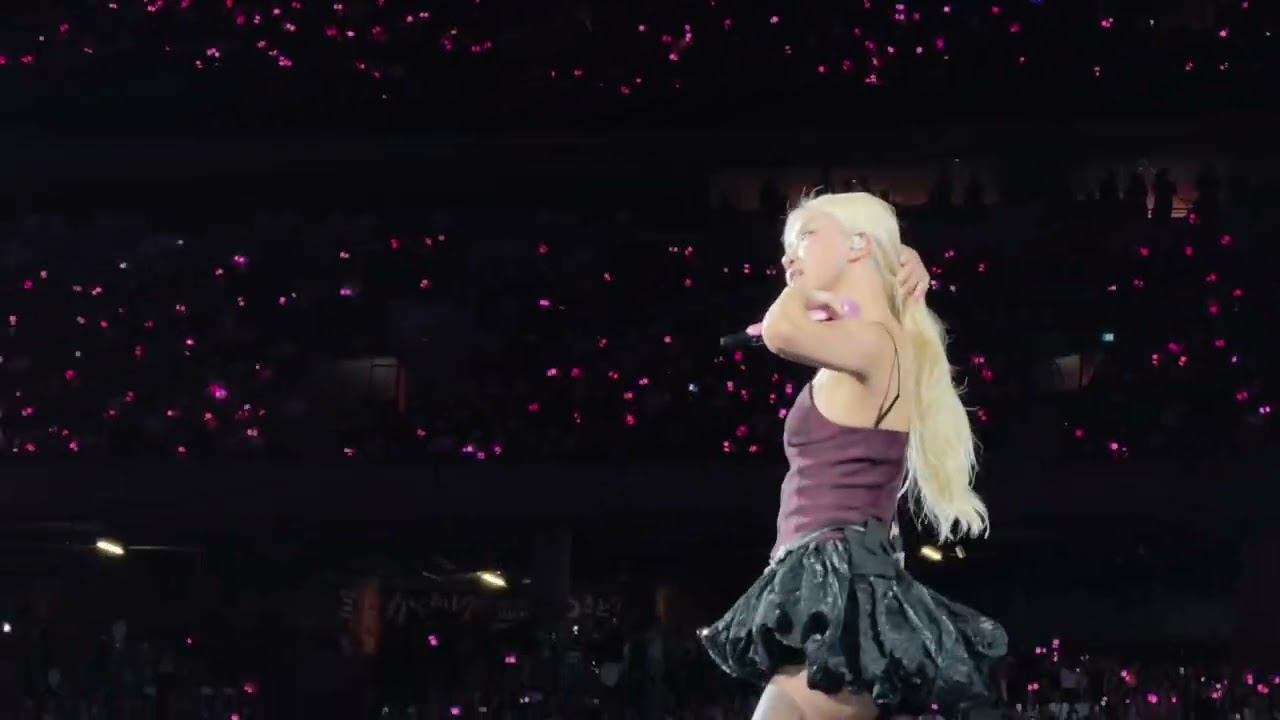 (251128) Blackpink Deadline Singapore 2025 Day 1 - As if It's your last