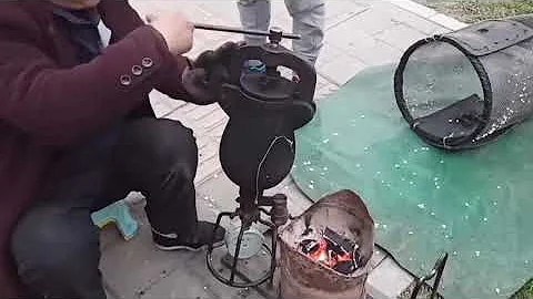 Chinese old-fashioned cannon hand crank popcorn machine