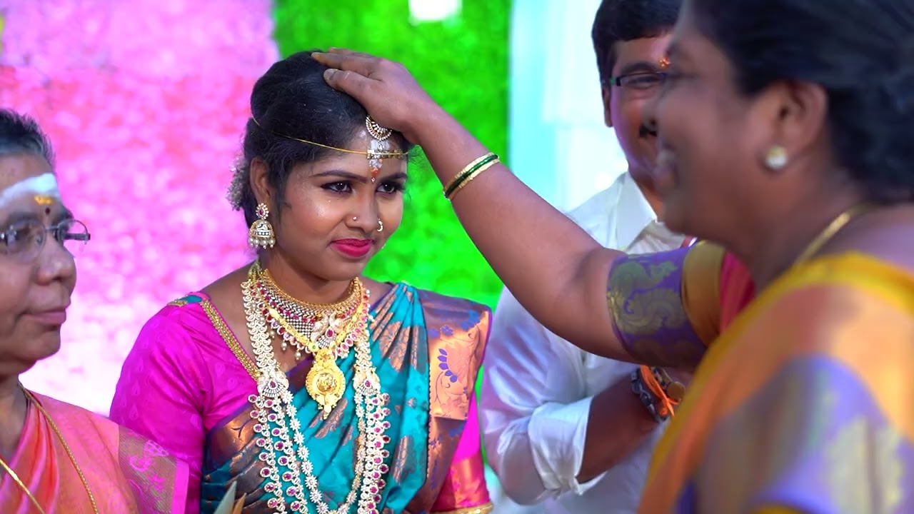 “If we look at the world with a love of life, the world will reveal its beauty to us.”