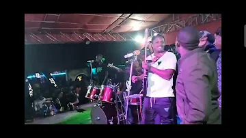 Kithungo Raha maima performing kitheka ni kitu live at Lamour lounge Kitui 🔥🔥🔥