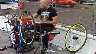 なんと！！自転車がドラムに変身ww 素敵なストリートパフォーマー