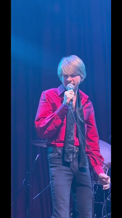 This is that Walmart yodeling kid?! #masonramsey #memes #brooklynbowl #musician