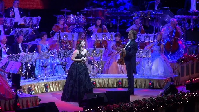 2014 Andre Rieu & Laura Engel - Besame Mucho - YouTube