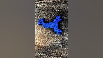 A Simple and Beautiful Video Showing the Process of Creating a Lobster from Sand