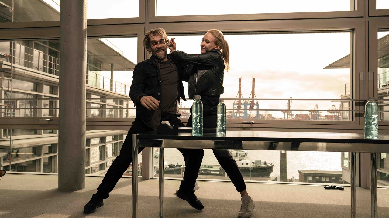 SARAH KOHR - IM SCHATTEN // Making of - Kampftraining