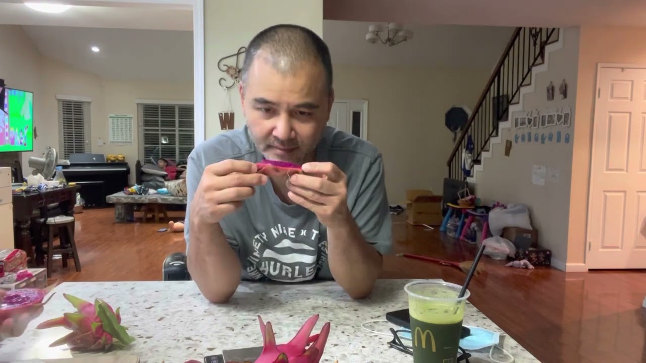 Dragon Fruit: Tasting Asunta 6 SIBLING. Pink Flower.