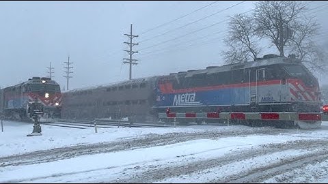 Snow Trains Today #5 California Zephyr Metra Action West Of Chicago Winter Storm Warning