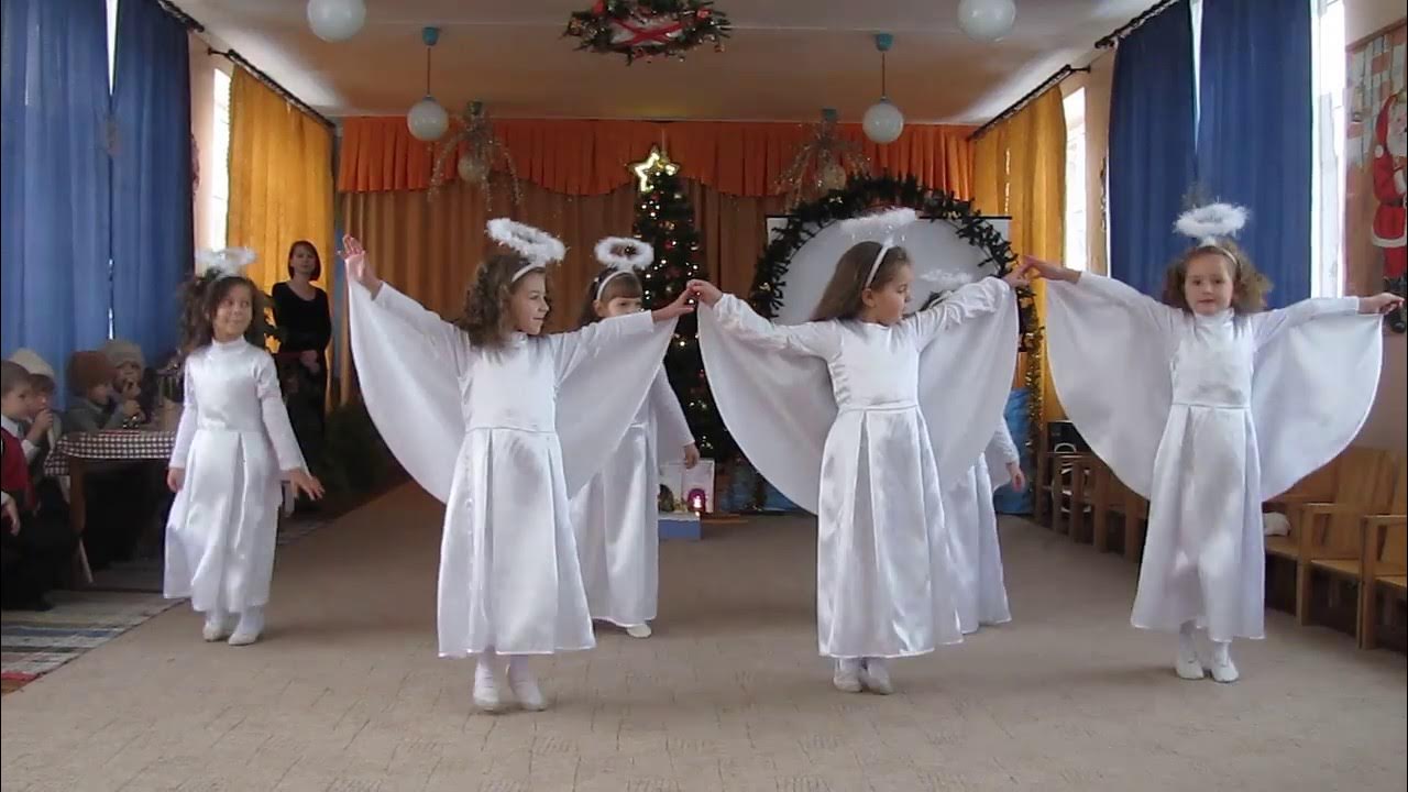 Танец ангелова. Костюм ангела для танца. Танец ангелов в детском саду. Детский костюм ангела. Костюм для танца ангелов.