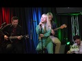 Paramore "Caught In The Middle" Live Performance