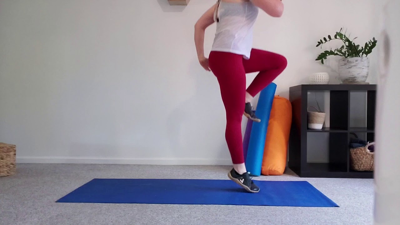 Reverse Lunge to Knee Drive Jump YouTube
