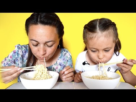 Лапша Челлендж. Как съесть лапшу палочками за 2 минуты? Лапша Челлендж. Как съесть лапшу палочками за 2 минуты?