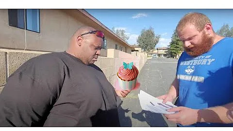 Eat Dat Cupcake 445 Back In The Hizzy