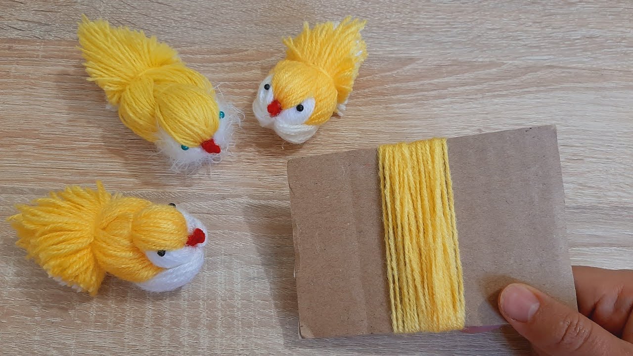 صنع عصفور من بواقي الخيط Easy woolen bird craft / Diy woolen chick /  woolen dolls
