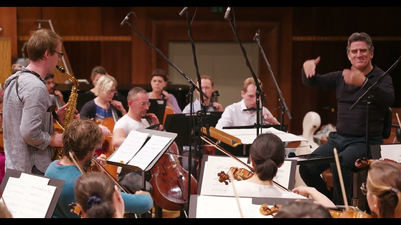 Dirk Brossé - Mantra, Canto & Capriccio, concerto for saxophone.