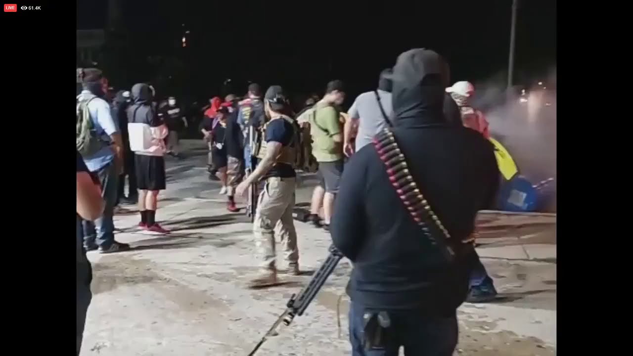 Confrontation between armed citizens and large group of BLM rioters