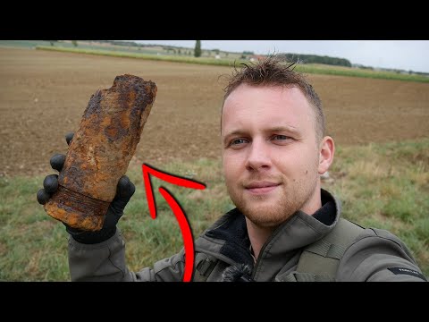 Finding ARTILLERY SHELLS on the Ypres Battlefield | WW1