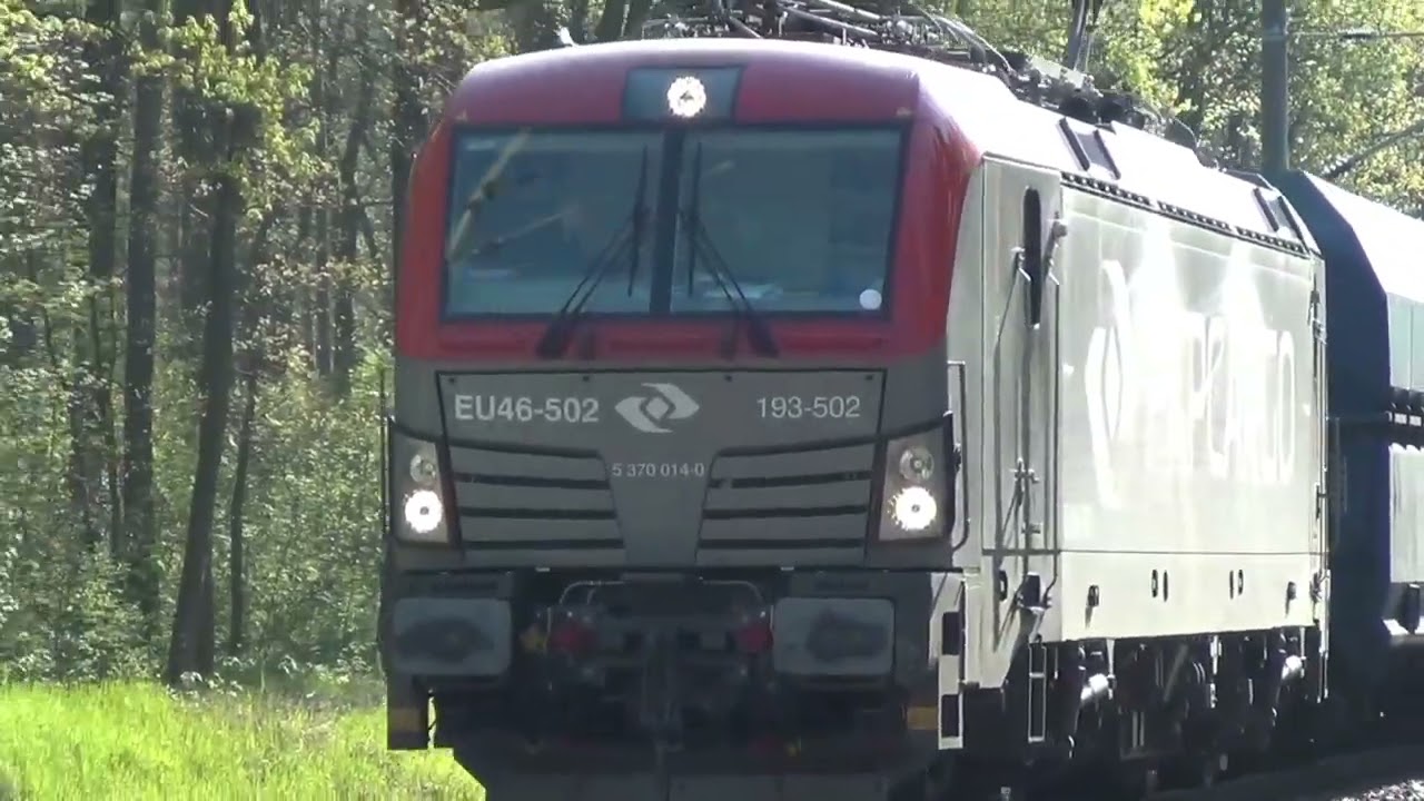 Double Horn of Freight train with PKP CARGO EU46 502  