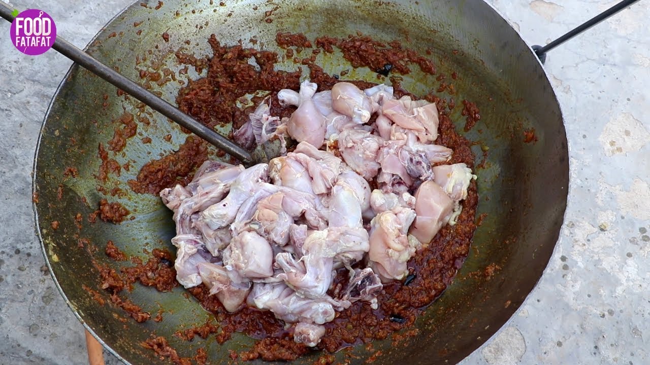 Highway Dhaba Kadhai Chicken | Desi Style Simple Masala Chicken Gravy | Indian Street Food | Food Fatafat