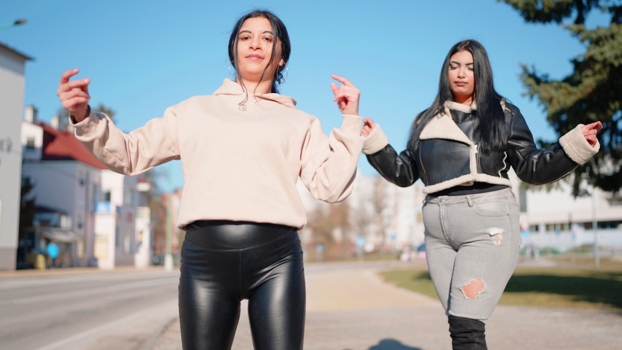 Myjavske cajenky - Tanecne cover video od Extrem band