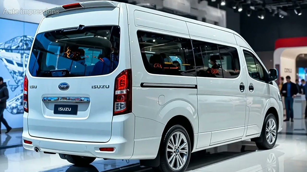 Isuzu 9 Seater 2025 – Mobil 9 Penumpang Tangguh & Irit! Harga Mulai 370 Juta